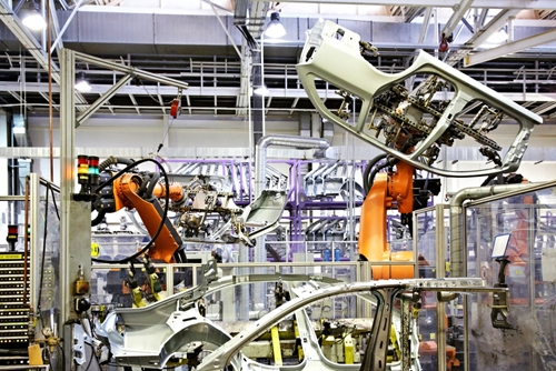 Federal safety officials are eager to get fully automated vehicles out to consumers in an effort to curb automotive accidents.