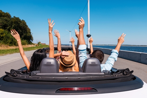 Drivers aren't quite ready to throw their hands up in surrender to autonomous motor vehicles.