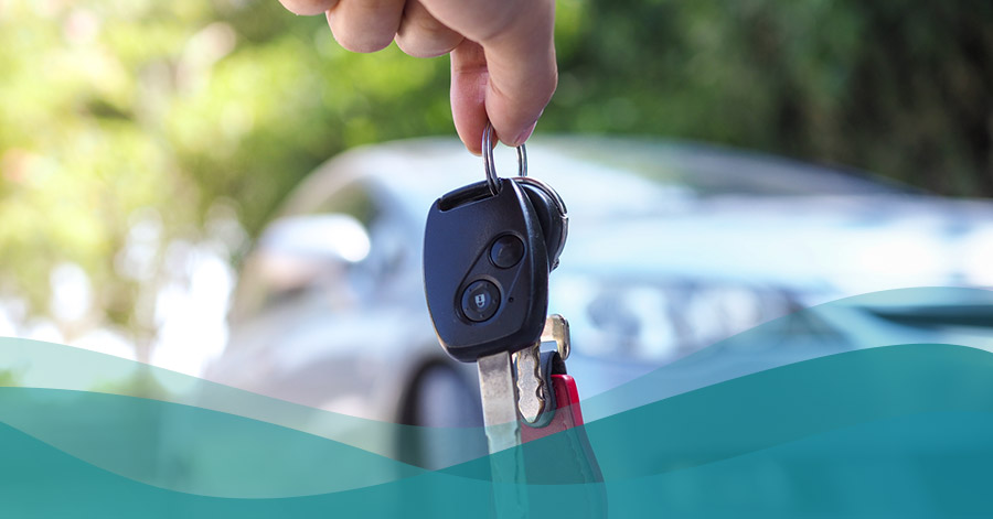 keys to a car when it's is the best time to buy your car